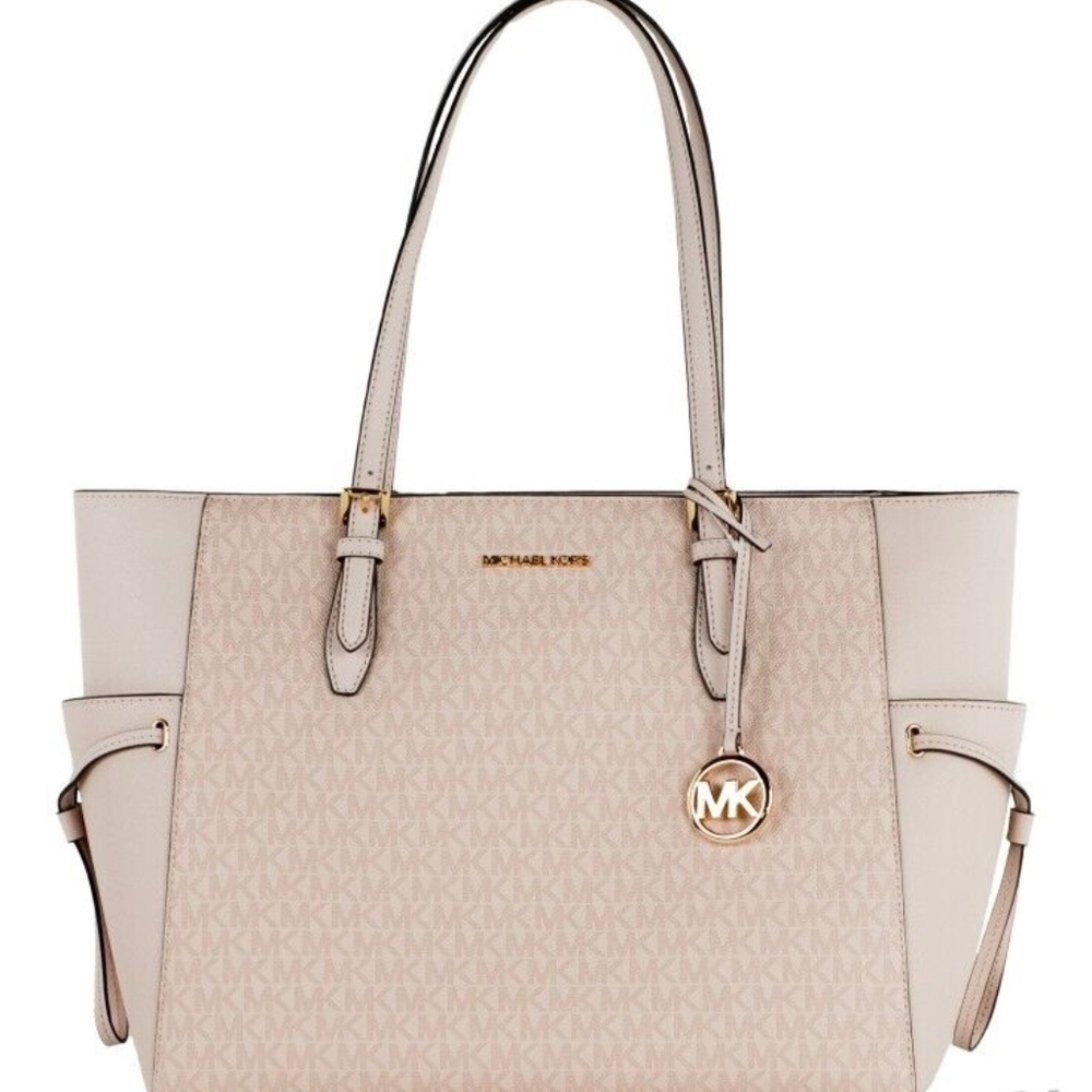 Michael Kors Tote with laptop pocket